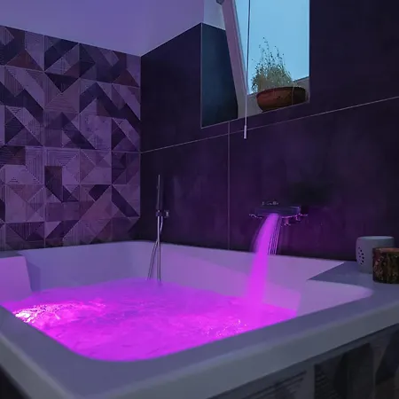 Essenza Siracusa Con Jacuzzi Privata